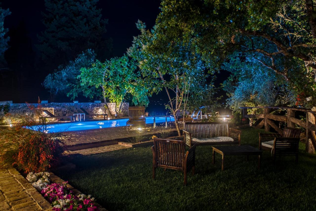 Villa Fioraki Pouládes 外观 照片