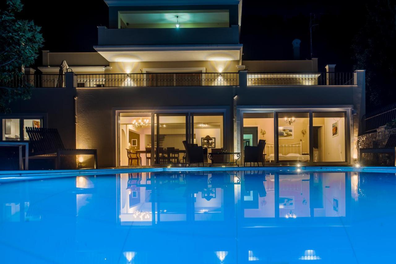 Villa Fioraki Pouládes 外观 照片